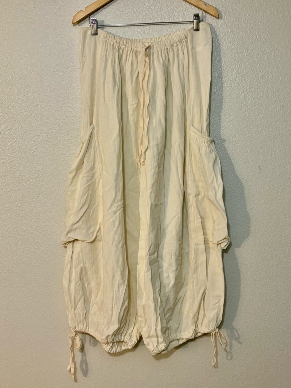 Free People Wide Leg Cotton Gauzy Cargo Harem Style Pants - Picture 4 of 15